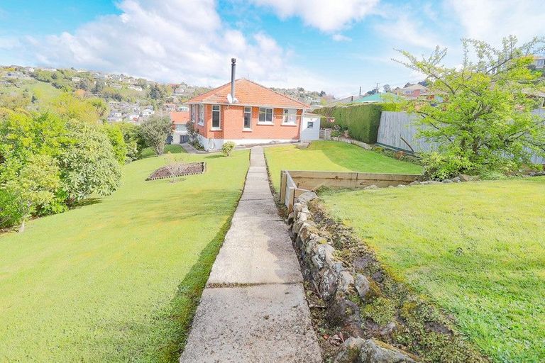 Photo of property in 38 Lindsay Road, Caversham, Dunedin, 9011