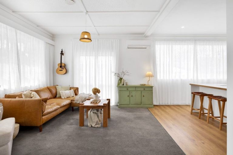 Photo of property in 21 High Street West, Waitara, 4320