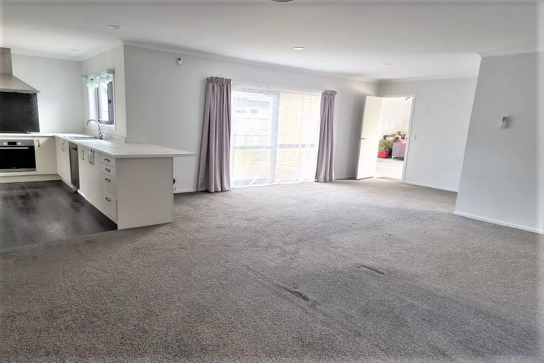 Photo of property in 1383 High Street, Taita, Lower Hutt, 5011