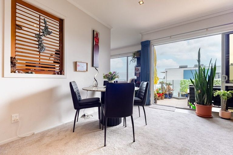 Photo of property in 30/4u Seaview Road, Paraparaumu Beach, Paraparaumu, 5032