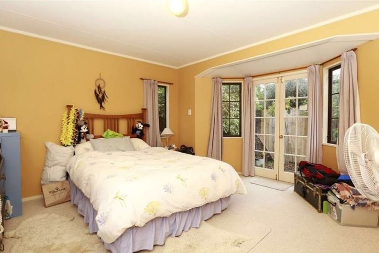 Photo of property in 1a Page Place, Hamilton East, Hamilton, 3216