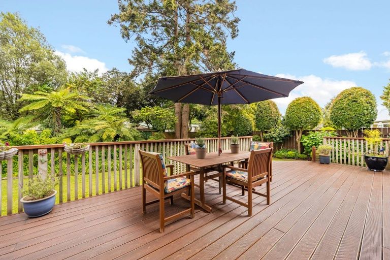 Photo of property in 24 Mccarthy Grove, Clouston Park, Upper Hutt, 5018