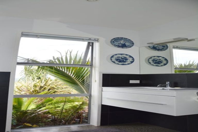 Photo of property in 2 Waitete Heights Lane, Kerikeri, 0294