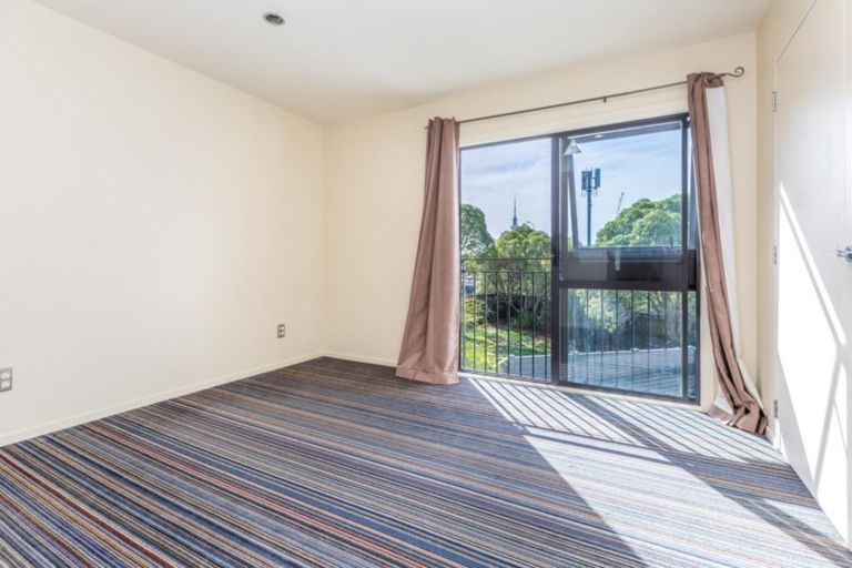 Photo of property in Greenwich Apartments, 34/3 Burton Street, Grafton, Auckland, 1010