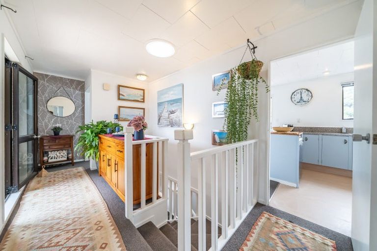 Photo of property in 20 Roys Road, Plimmerton, Porirua, 5026