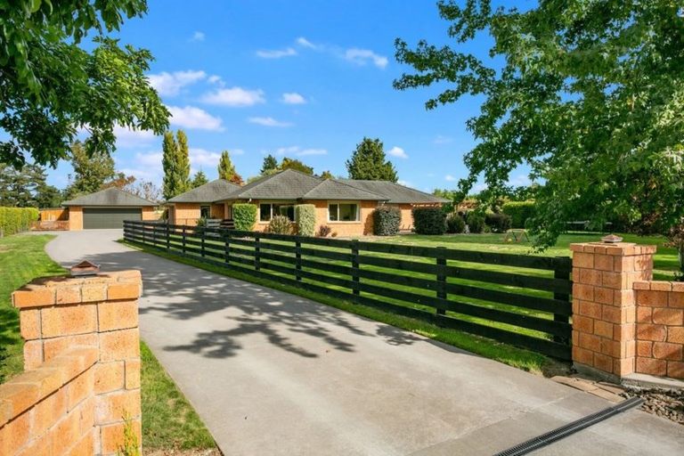 Photo of property in 176 Thornton Road, Cambridge, 3434