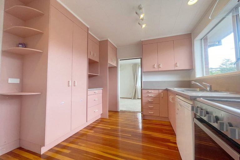 Photo of property in 84 Sycamore Drive, Sunnynook, Auckland, 0620