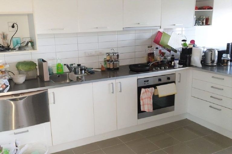 Photo of property in 7e/60 Masons Road, Oteha, Auckland, 0632