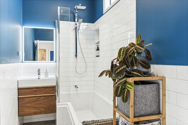 Photo of property in 47 Bluegum Road, Paraparaumu Beach, Paraparaumu, 5032