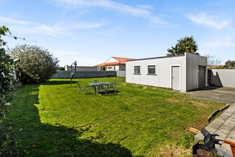 Photo of property in 102 Nuffield Avenue, Marewa, Napier, 4110