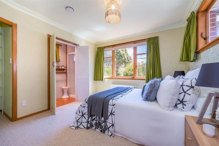 Photo of property in 10 Mcdonald Street, Taita, Lower Hutt, 5011