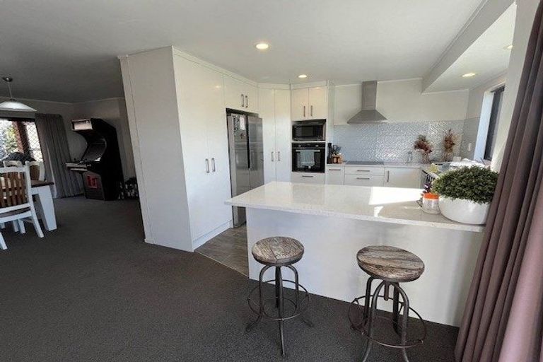 Photo of property in 5 Nicholas Road, Somerville, Auckland, 2014