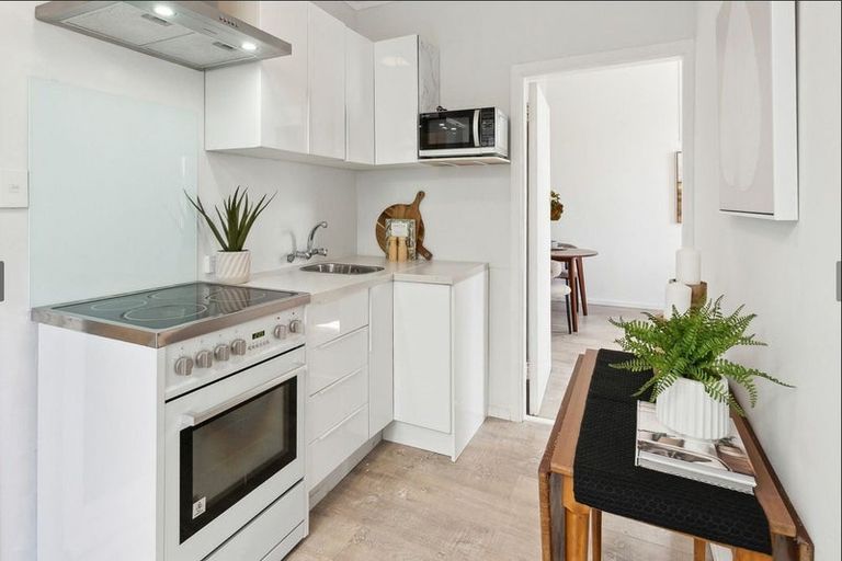 Photo of property in 36 Reuben Avenue, Brooklyn, Wellington, 6021