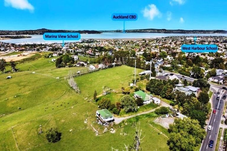 Photo of property in 22 Trig Road, Whenuapai, Auckland, 0618