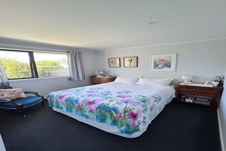 Photo of property in 15 Applemoors Way, Riverhead, 0820