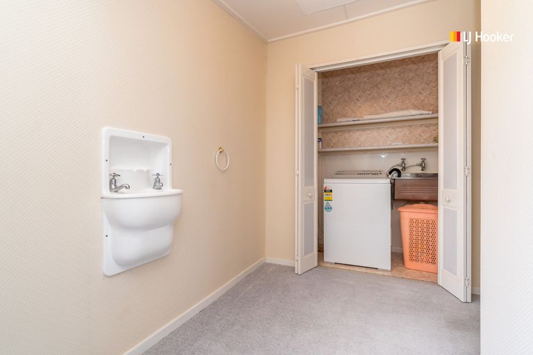 Photo of property in 1 Bath Street, Brighton, Dunedin, 9035