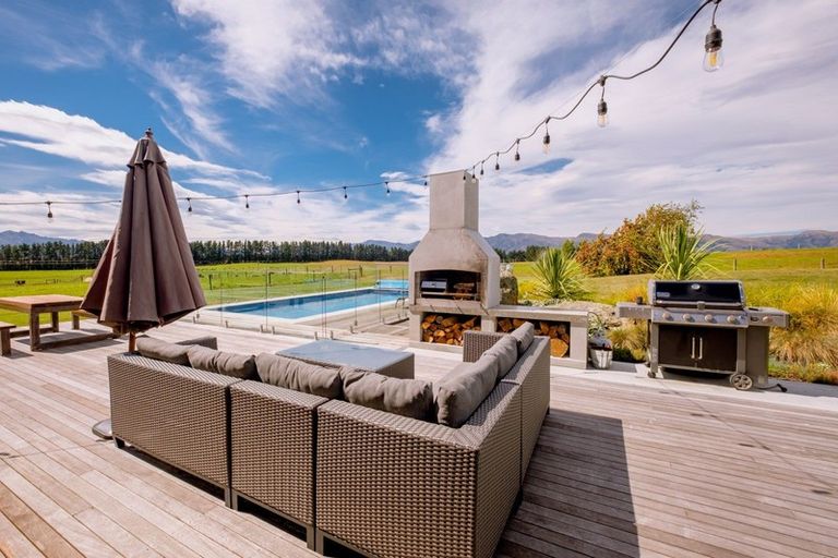 Photo of property in 539 Ballantyne Road, Wanaka, 9382