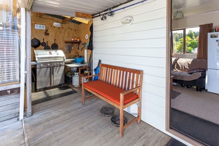 Photo of property in 105 Titiro Place, Onemana, Whangamata, 3691