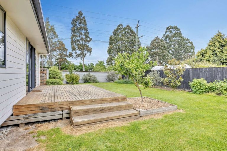 Photo of property in 28 Railway Terrace East, Glentunnel, Sheffield, 7673