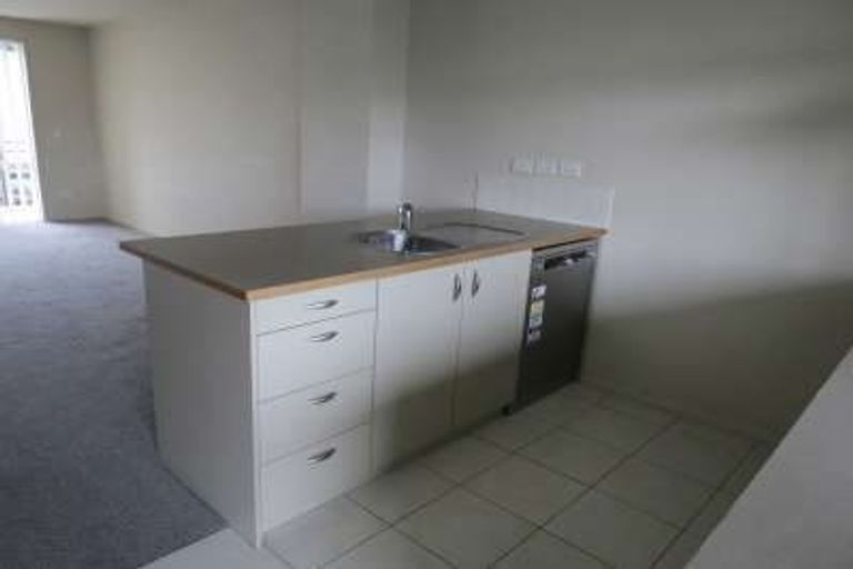 Photo of property in 46 Haven Drive, East Tamaki, Auckland, 2013