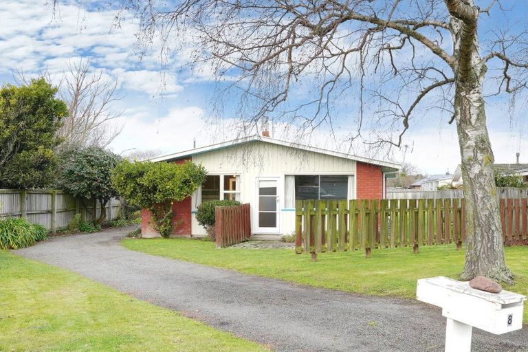 Photo of property in 8 Mcalpine Place, Rangiora, 7400