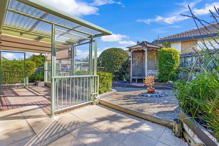 Photo of property in 15 Stratford Road, Manurewa, Auckland, 2105