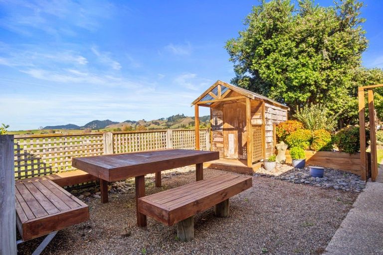 Photo of property in 39 Browns Drive, Waihi Beach, 3611