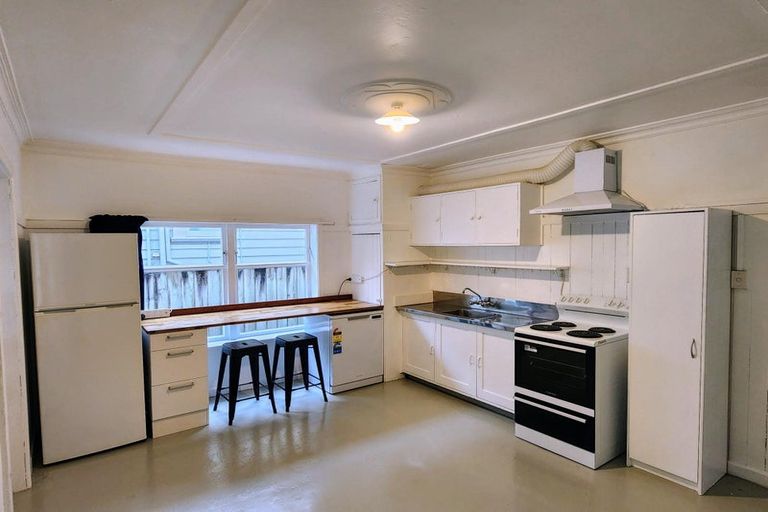 Photo of property in 58 Duncan Terrace, Kilbirnie, Wellington, 6022