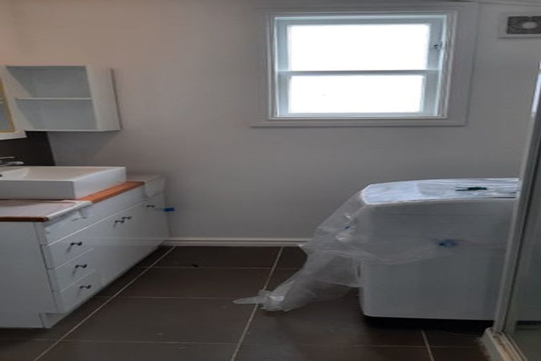 Photo of property in 15 Millward Street, Newtown, Wellington, 6021