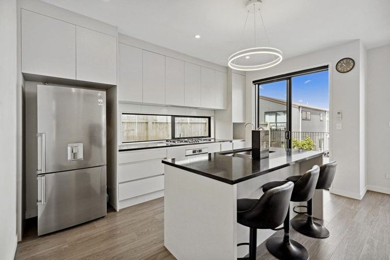 Photo of property in 4 Kea Road, Silverdale, 0932