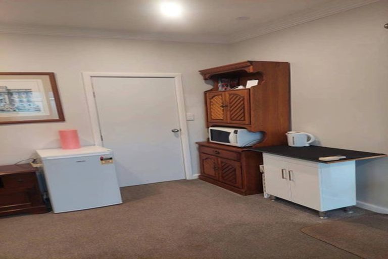 Photo of property in 706 High Street, Boulcott, Lower Hutt, 5010