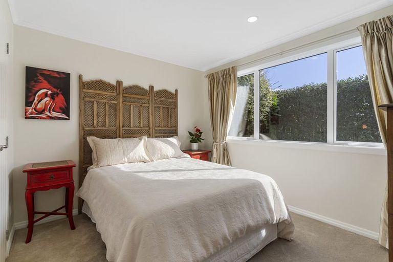 Photo of property in 21 Brooke Ridge Rise, East Tamaki Heights, Auckland, 2016