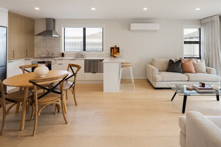 Photo of property in 2/10 Maanihi Drive, Rototuna North, Hamilton, 3210