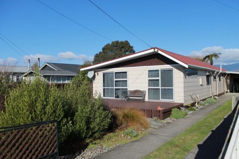 Photo of property in 10 Forbes Street, Westport, 7825