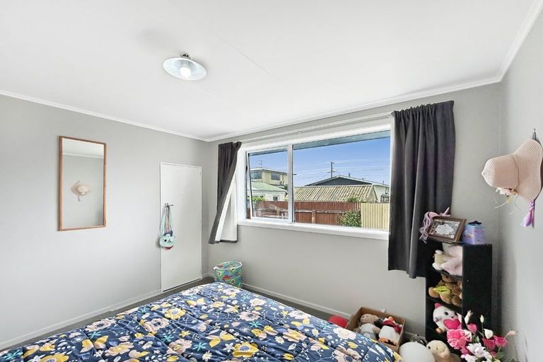 Photo of property in 1 Kaka Street, Gore, 9710