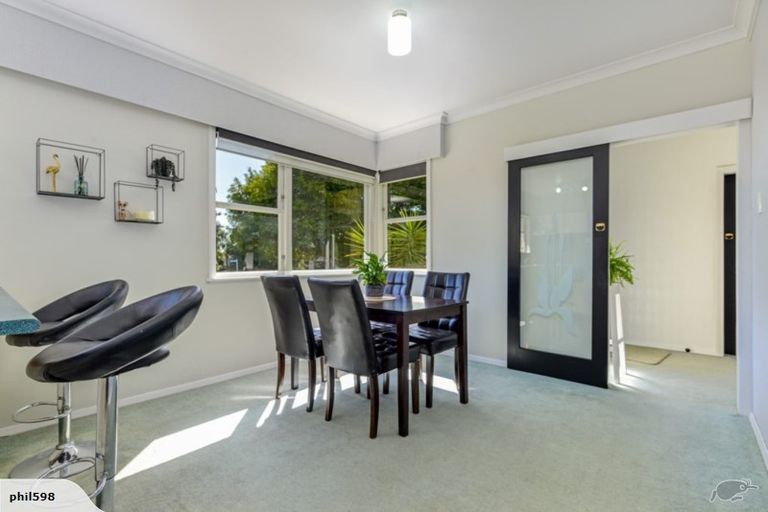 Photo of property in 1 Buick Crescent, Awapuni, Palmerston North, 4412