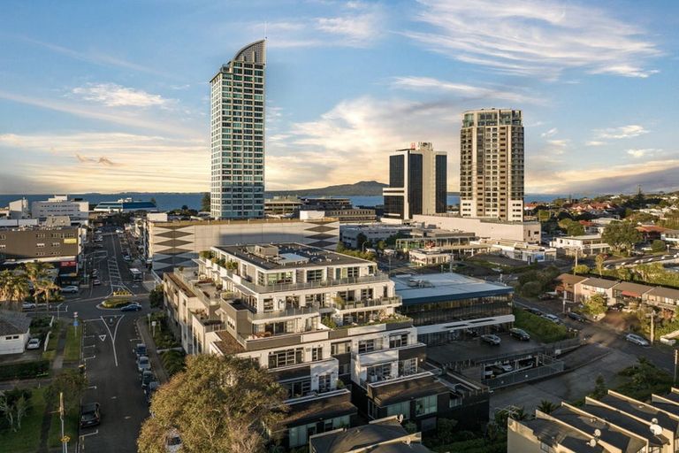 Photo of property in Maison Apartments, 103/16 Huron Street, Takapuna, Auckland, 0622