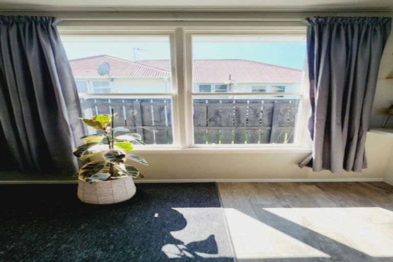 Photo of property in 8 Clifton Street, Bulls, 4818