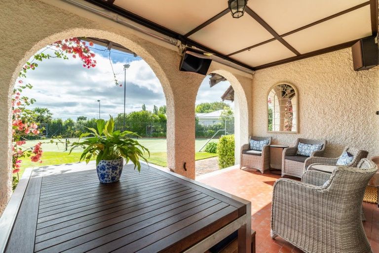 Photo of property in 35 Greenwood Road, Havelock North, 4130