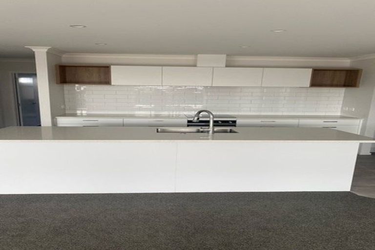 Photo of property in 53 Jack Lachlan Drive, Beachlands, Auckland, 2018