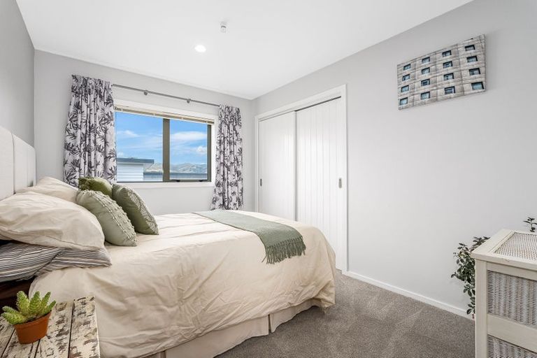 Photo of property in 121 Te Puia Drive, Aotea, Porirua, 5024