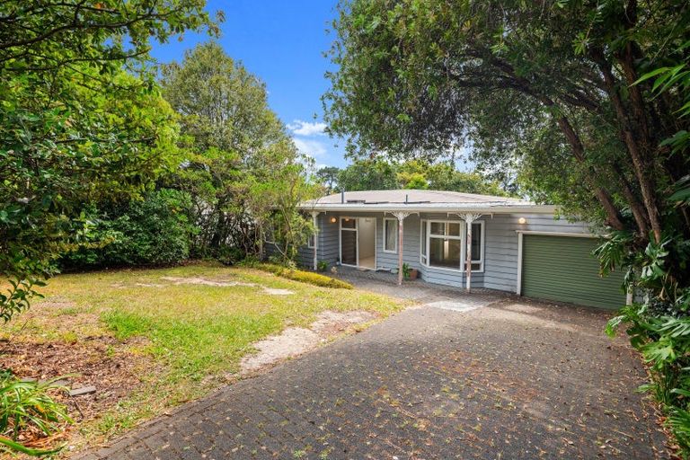 Photo of property in 49 Jaemont Avenue, Te Atatu South, Auckland, 0610