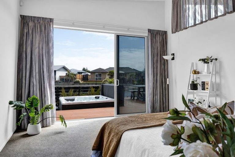 Photo of property in 59 Links Drive, Waiwhakaiho, New Plymouth, 4312