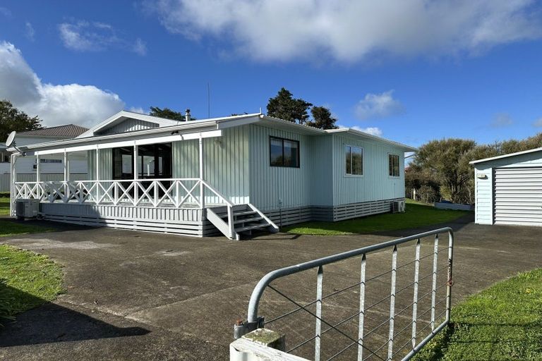 Photo of property in 205 Bridge Street, Eltham, 4322