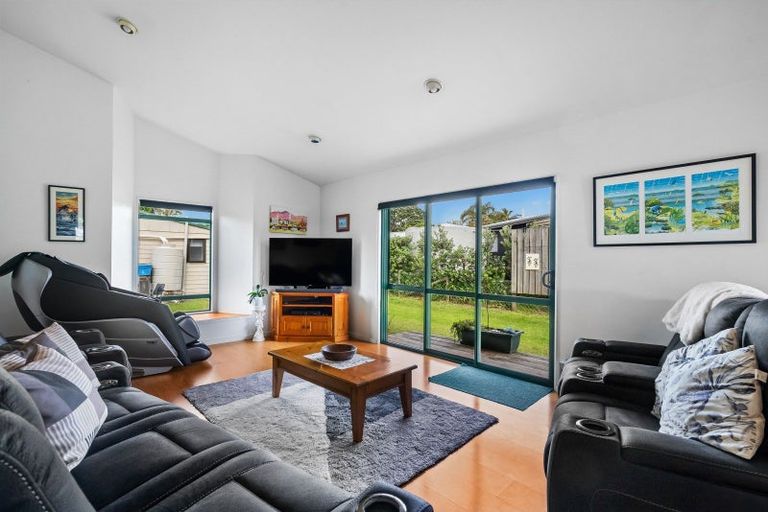 Photo of property in 4 Ringer Avenue, Matapouri, Whangarei, 0173