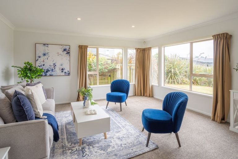 Photo of property in 20 Dusky Crescent, Aotea, Porirua, 5024