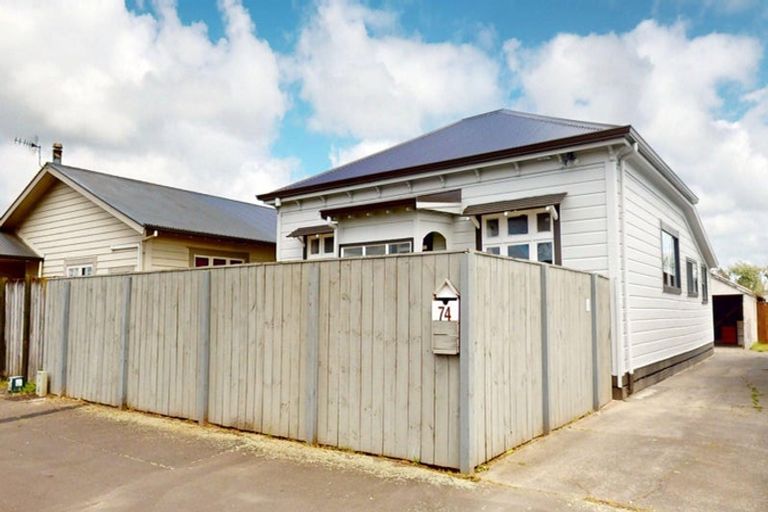 Photo of property in 74 Cook Street, Palmerston North, 4410