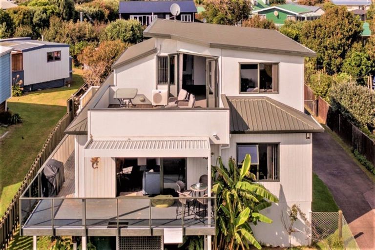Photo of property in 4a Moray Place, Whiritoa, Whangamata, 3691