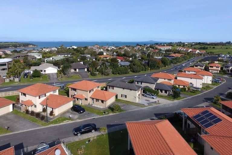 Photo of property in 16 Clea View, Gulf Harbour, Whangaparaoa, 0930