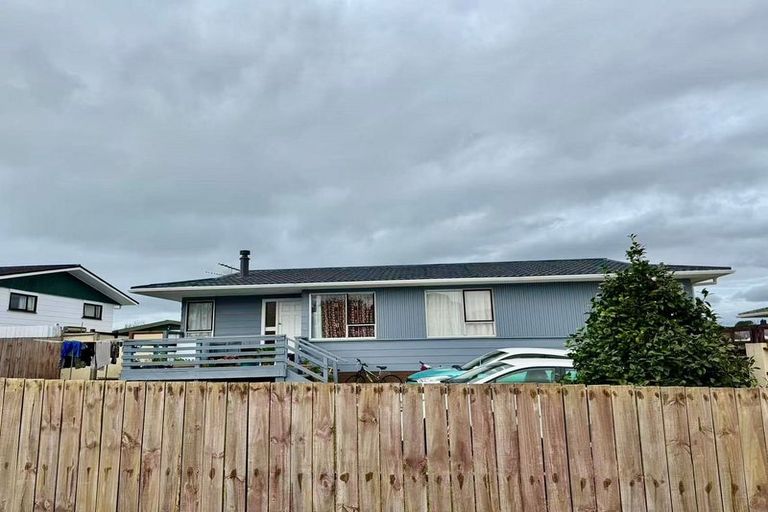 Photo of property in 26 Blanche Way, Half Moon Bay, Auckland, 2012